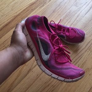 Nike free 5.0 in pink